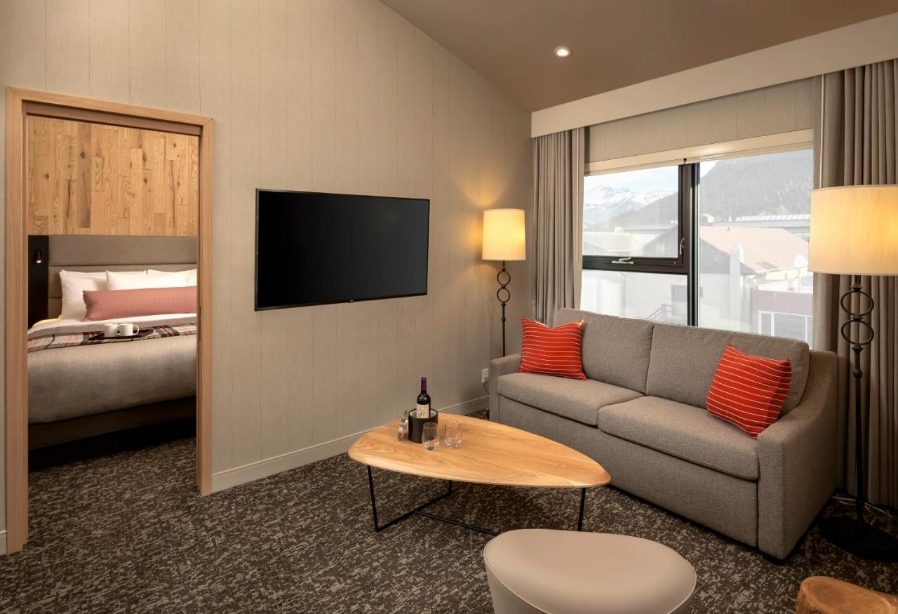 Peaks Hotel And Suites Banff Exterior foto