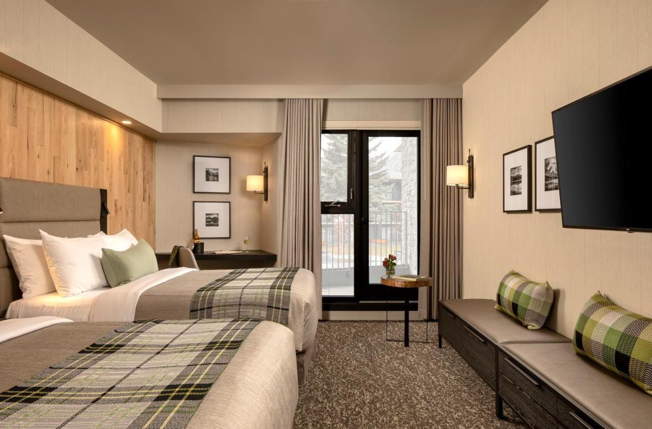 Peaks Hotel And Suites Banff Exterior foto
