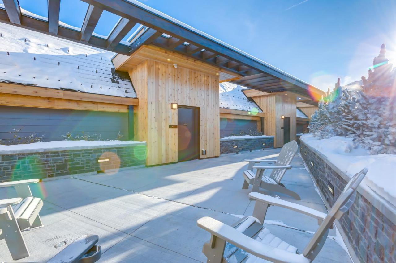 Peaks Hotel And Suites Banff Exterior foto