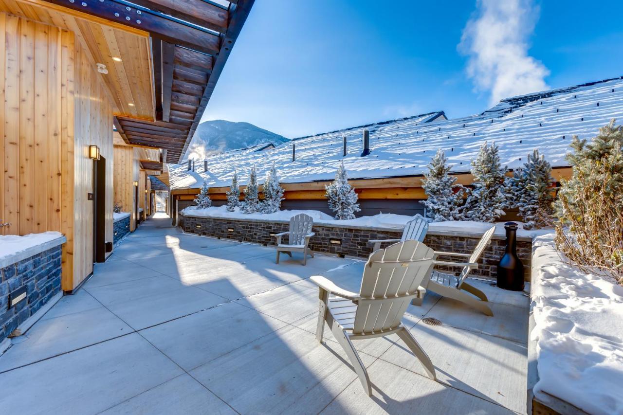 Peaks Hotel And Suites Banff Exterior foto